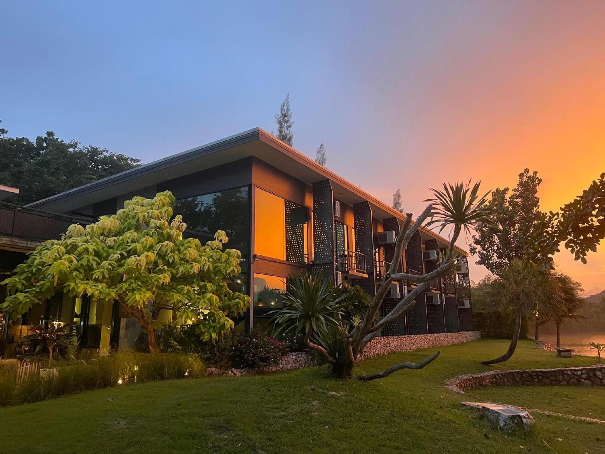 Inlaya Ratchaburi Exterior foto